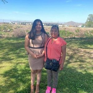 Meet your Posher, Artemisa